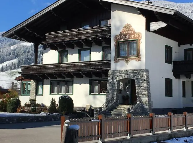 ゲストハウス Huber