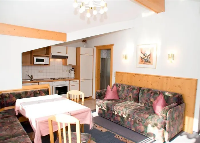 ゲストハウス Huber 3*