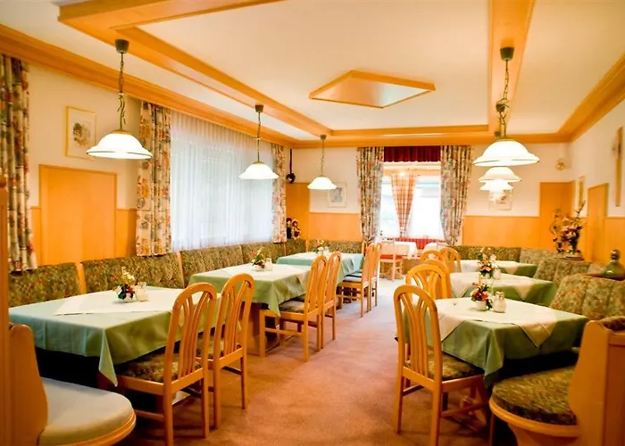 בית הארחה Huber