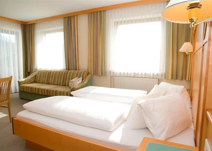 בית הארחה Huber פלאכאו